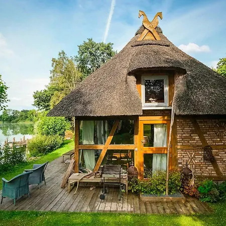 Fisher's By With Magical Garden Feriehus